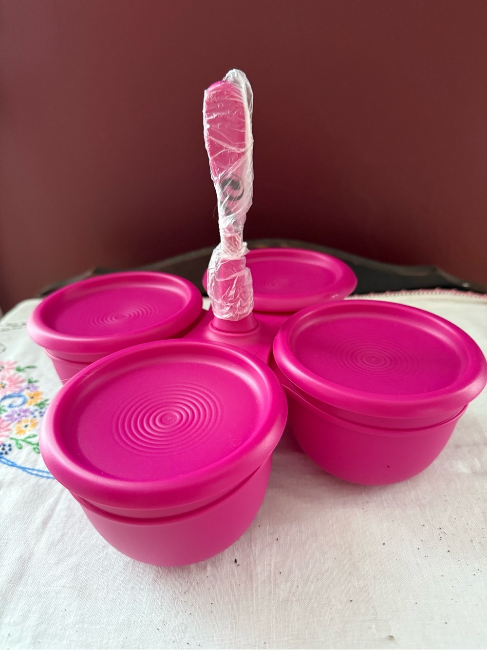 Tupperware Blossom Condiment Set Four connected magenta serving bowls